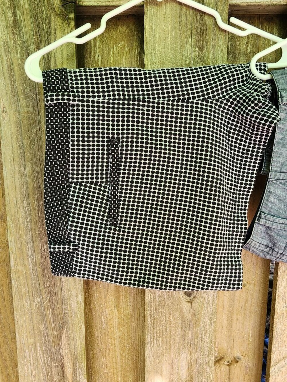 EUC Women's size 16/18 Merona Black & White cotton shorts
